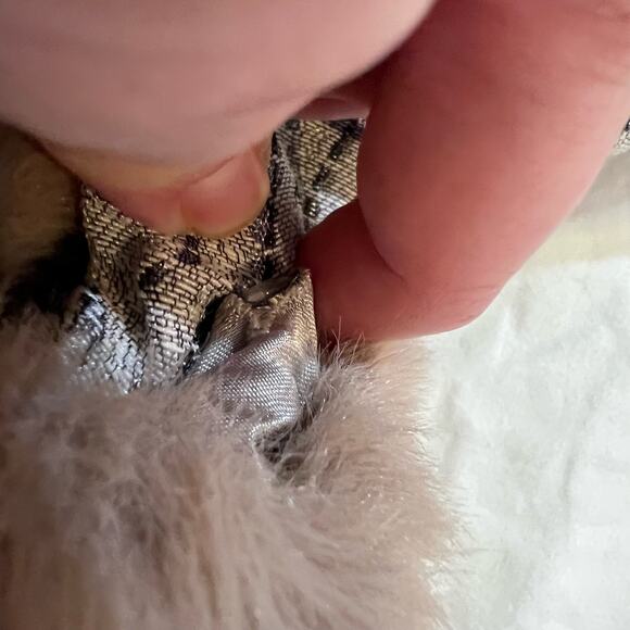 Chico's NWT Jacquard Jacket Convertible Faux Fur Cuff Cream Silver size 1P 8-10P - Picture 10 of 13